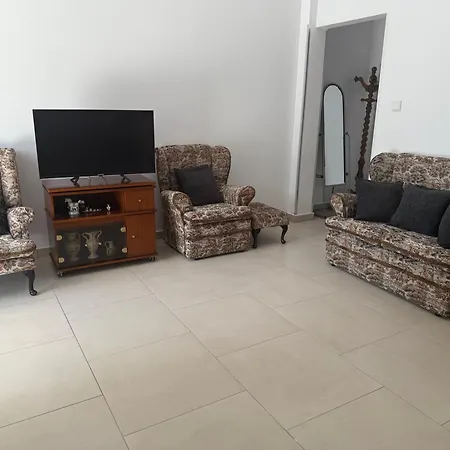 בית נופש Exceptionally Comfortable And Fully Equipped פריווליה